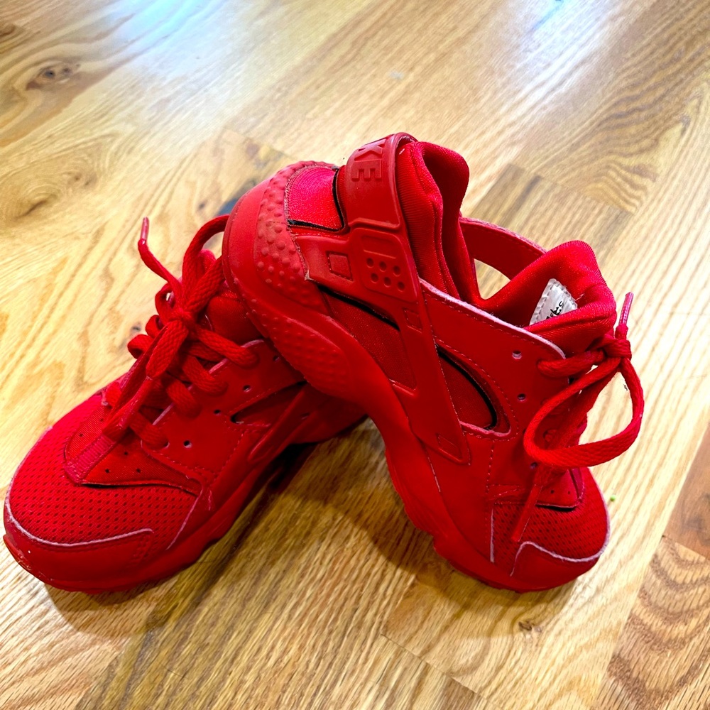 Nike Hurrache Sneakers Red 11 child